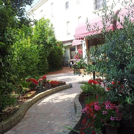 Hotel Mediterraneo Pianoro