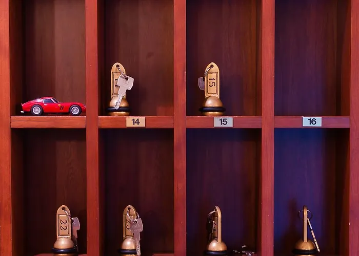 מלון Mediterraneo פיאנורו